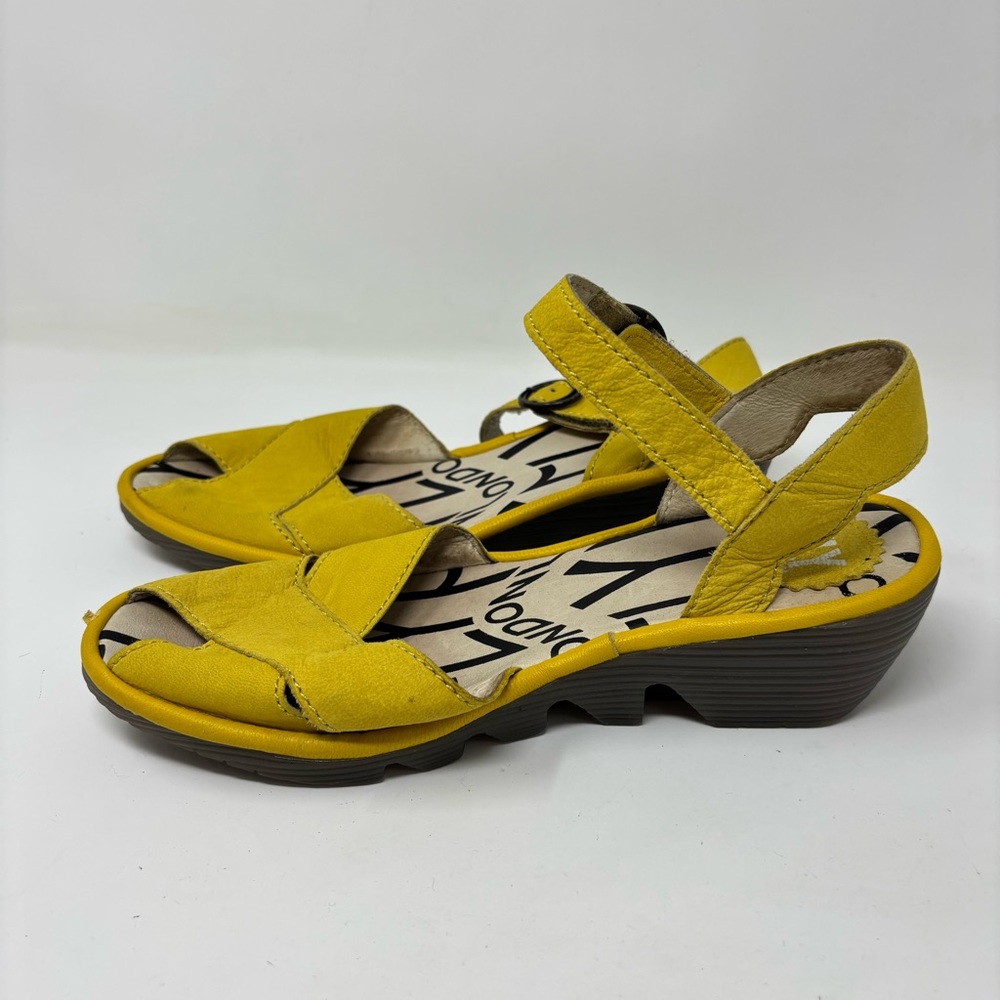 Fly London Yellow Suede Peep Toe Chunky Sandals Size 37 (6-6.5) - Picture 2 of 14